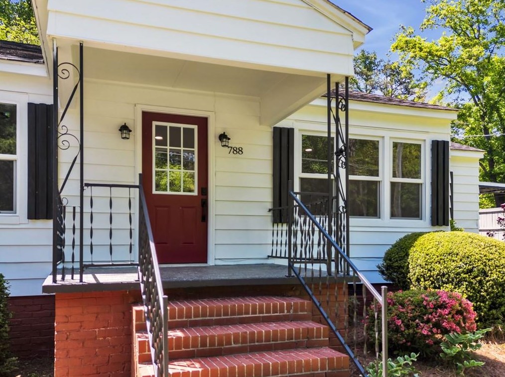 788 Palm St, Holly Springs, GA 30115