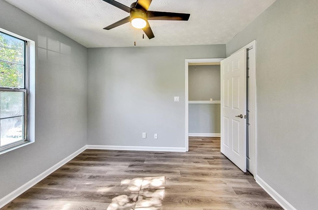 2326 Hampton Dr, Decatur GA  30035-3635 exterior