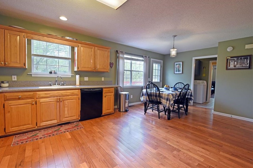 23 Huntingdon Dr, Cleveland GA  30528-3134 exterior