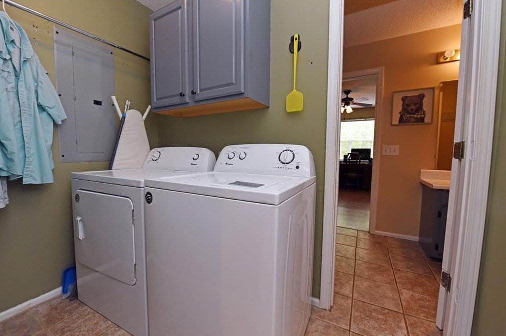 23 Huntingdon Dr, Cleveland GA  30528-3134 exterior