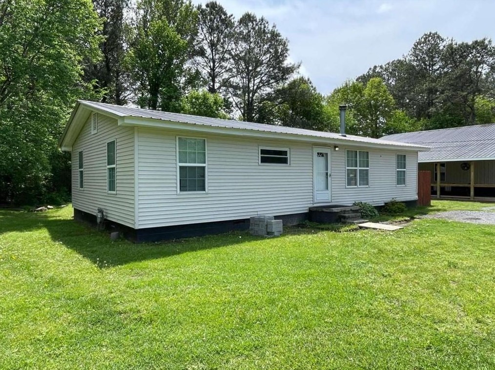 360 Cemetery Rd, Lyerly, GA 30730