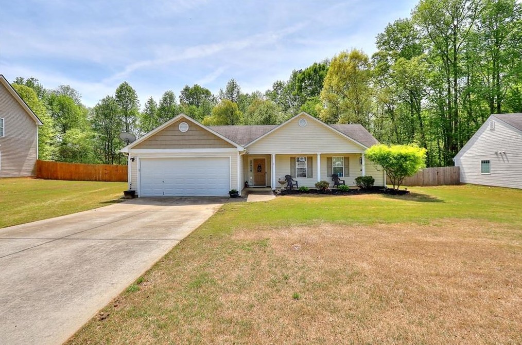 1744 Jessica Ct, Winder, GA 30680-5320