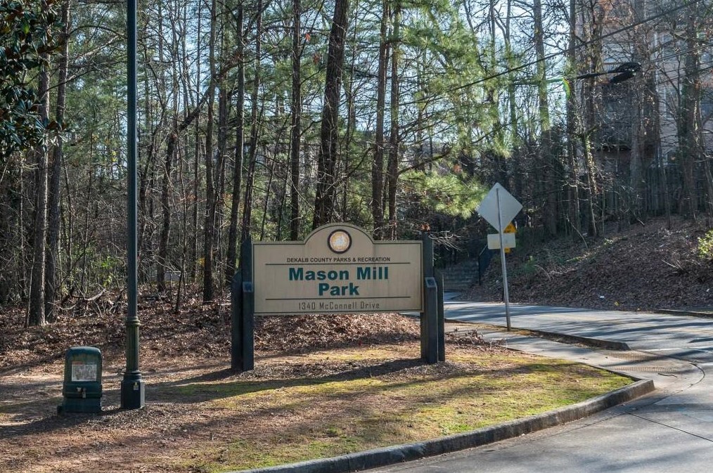 2051 Mason Mill Rd, Decatur GA  30033-4009 exterior