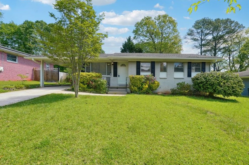 925 Meadow Rock Dr, Stone Mountain GA  30083-3503 exterior