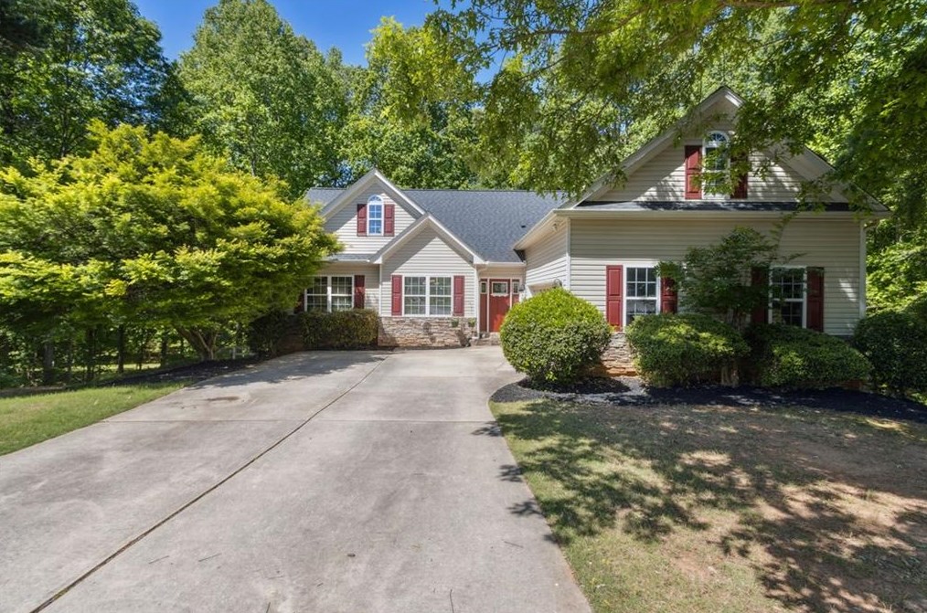 128 Jefferson Walk Cir, Jefferson, GA 30549