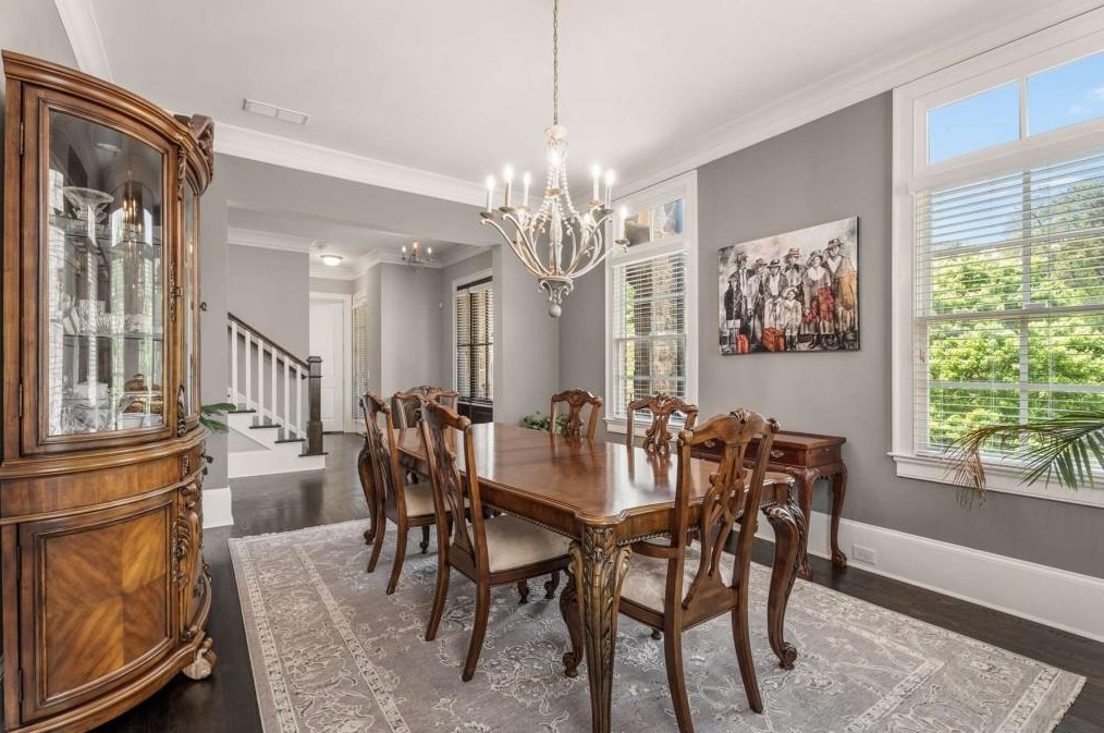 1743 Buckhead Ln, Atlanta GA 30324-6103 exterior