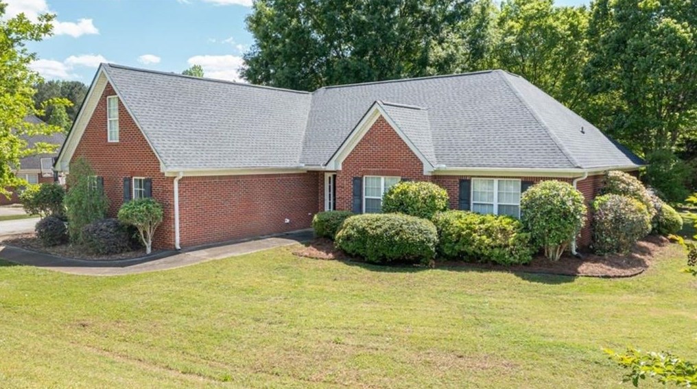 155 Anna Dr, Porterdale, GA 30014