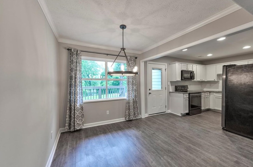 3461 Pinehill Dr, Decatur GA  30032-3032 exterior