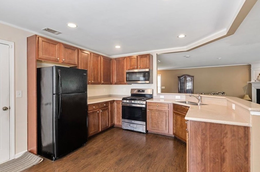 3242 Wellington Walk, Atlanta GA  30331-5453 exterior
