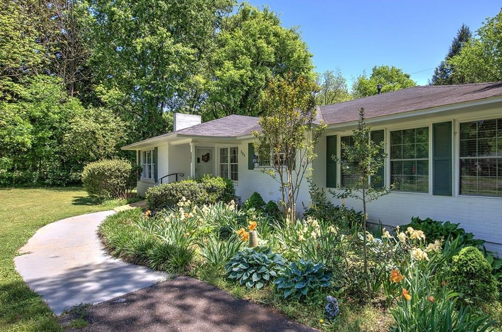 303 E Belmont Dr, Calhoun, GA 30701