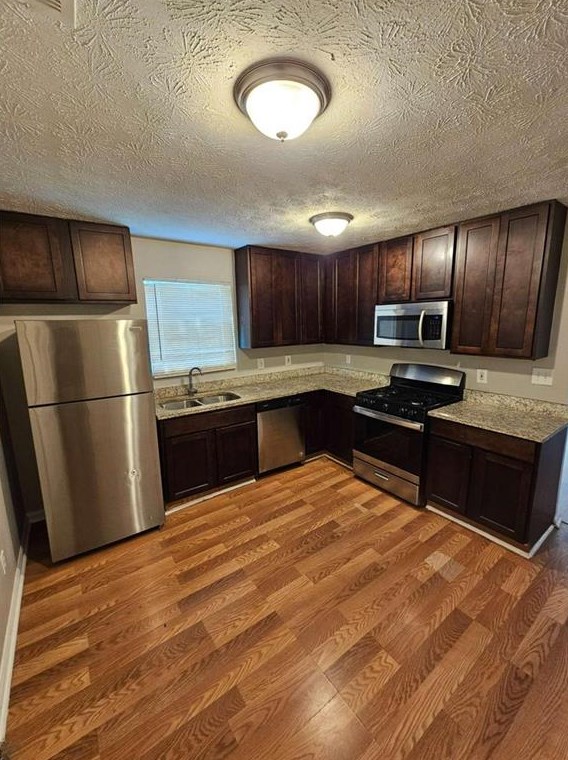 607 Waynes Ct, Atlanta GA  30354-2498 exterior