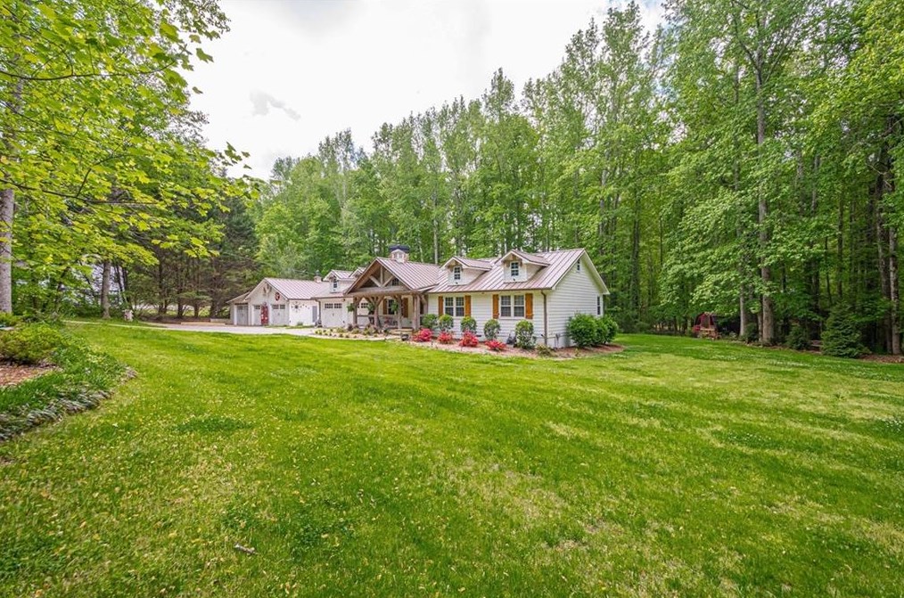 6411 Union Hill Rd, Holly Springs, GA 30115