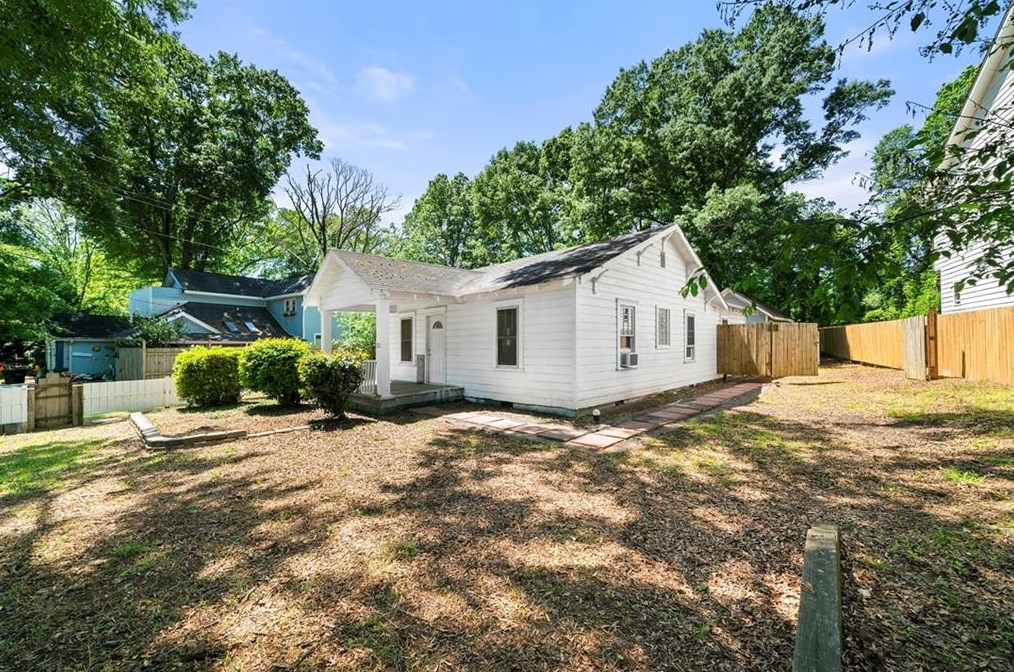 121 Austin Ave, Marietta, GA 30060-1515