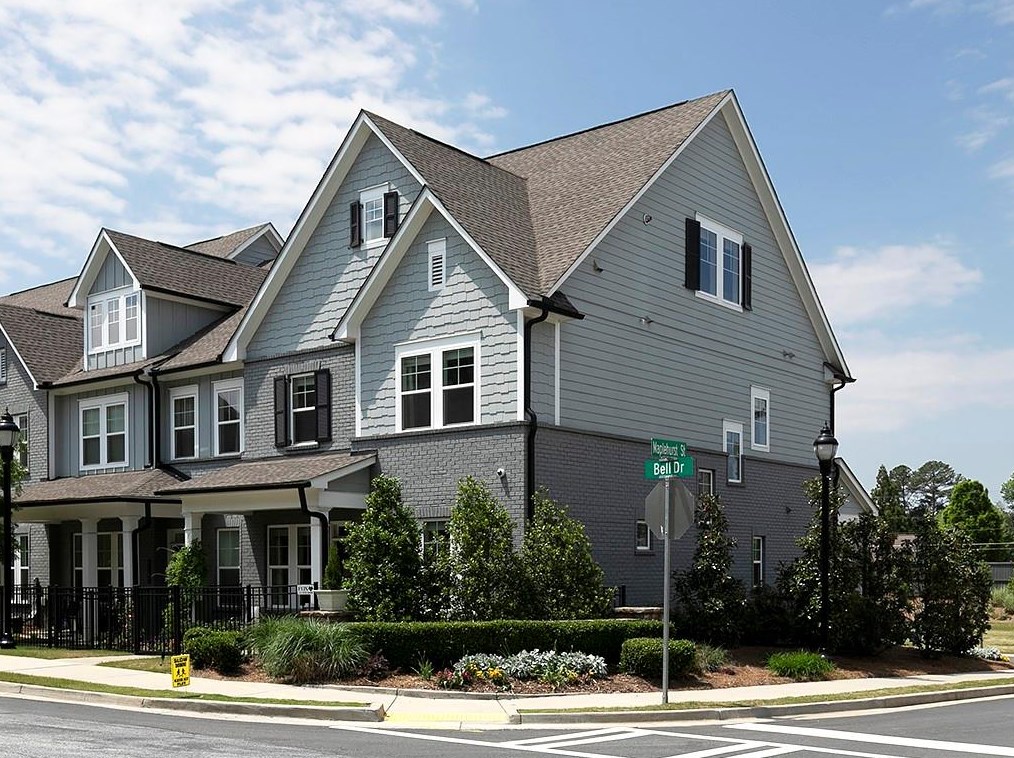 2760 Bell Dr, Smyrna GA  30080-2602 exterior