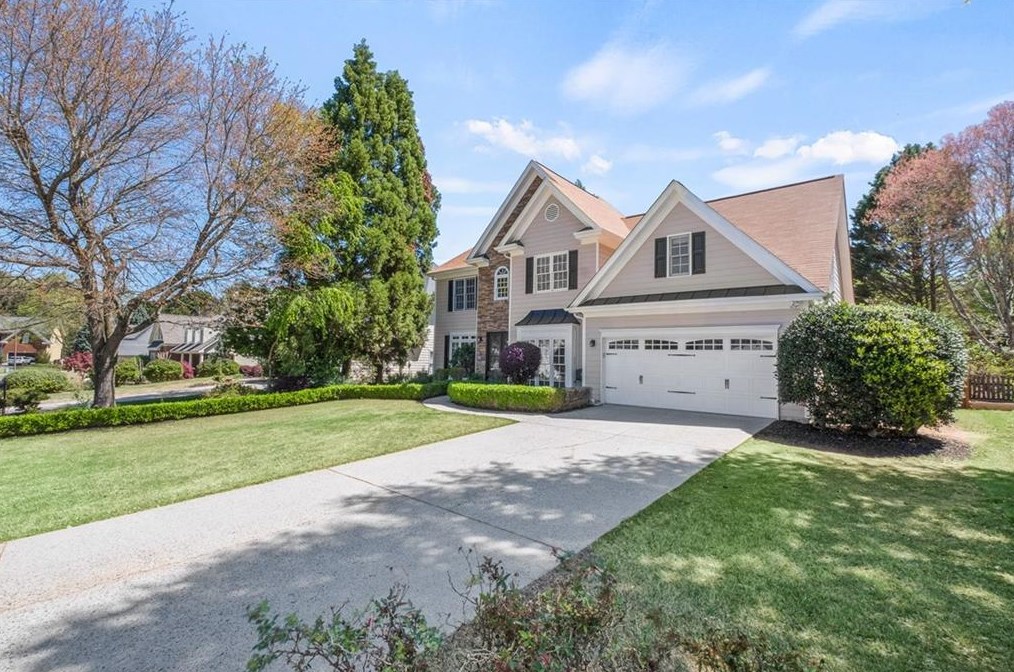 555 Rose Border Dr, Roswell, GA 30075-7156
