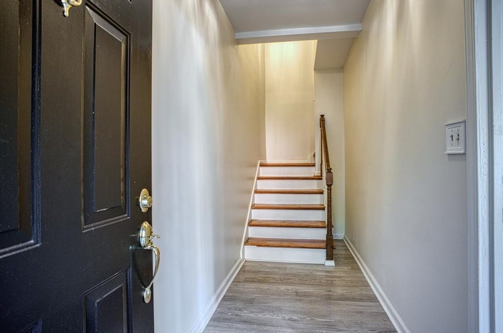 3051 Vinings Ridge Dr, Atlanta, GA 30339-3771