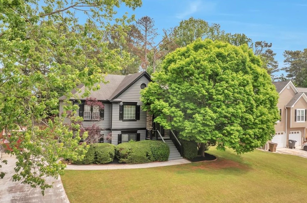 323 Etowah Valley Trce, Holly Springs, GA 30189