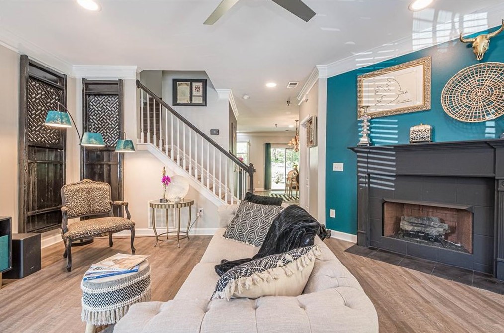 1268 Harris Commons Pl, Roswell GA  30076-4653 exterior