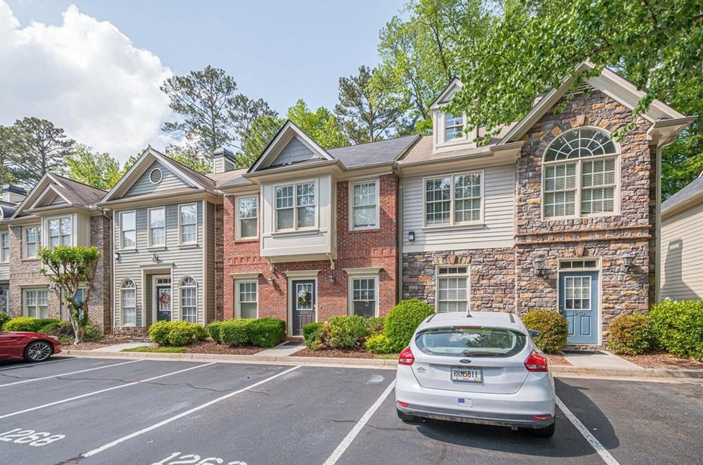 1268 Harris Commons Pl, Roswell GA  30076-4653 exterior