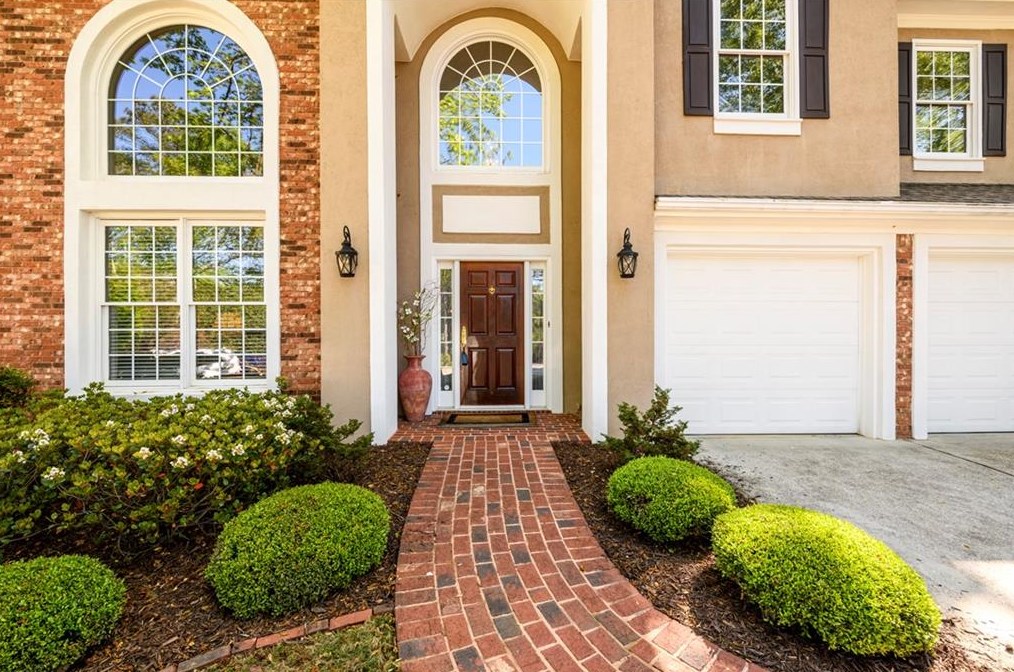 784 Hales Trace Way, Lilburn, GA 30047-4290