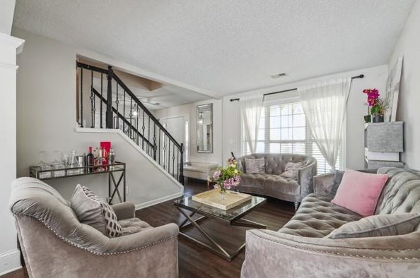 2072 Tallapoosa Dr, Duluth GA  30097-8125 exterior
