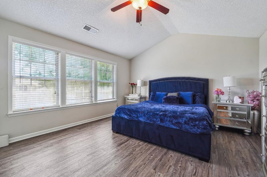 2072 Tallapoosa Dr, Duluth GA  30097-8125 exterior