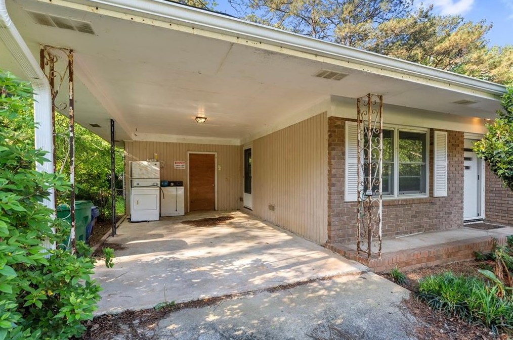 4371 Aldergate Dr, Decatur, GA 30035-2103