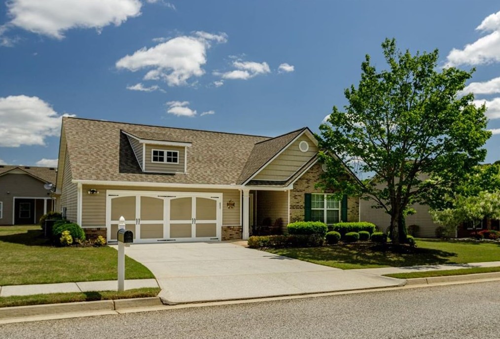 287 Briarcrest Dr, Jefferson, GA 30549-7270