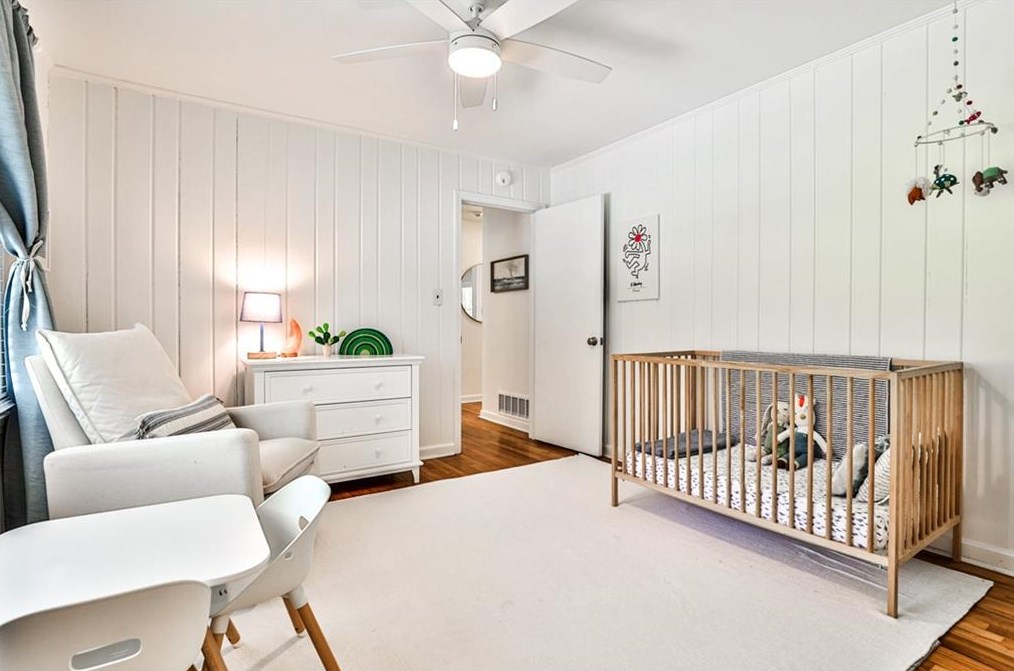 1052 Valley Dr, Decatur GA  30033-4207 exterior