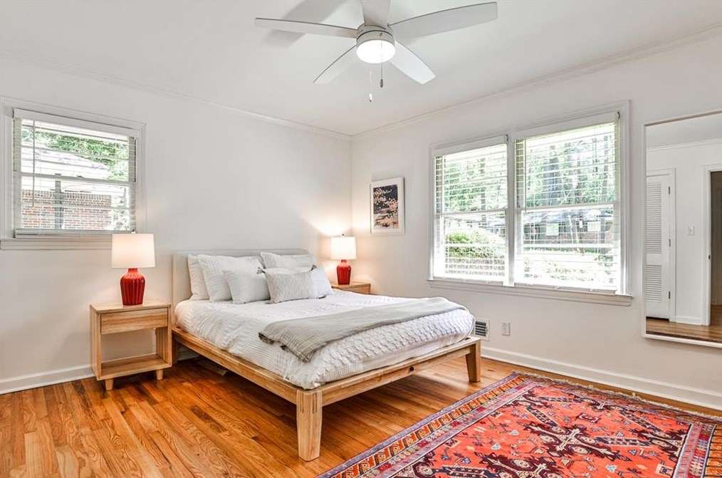 1052 Valley Dr, Decatur GA  30033-4207 exterior