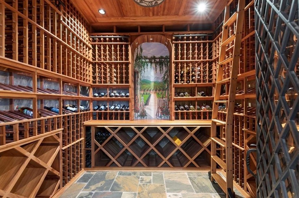 15205 White Columns Dr, Alpharetta GA  30004-8221 exterior