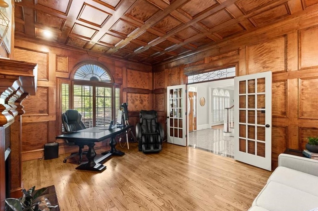 15205 White Columns Dr, Alpharetta GA  30004-8221 exterior