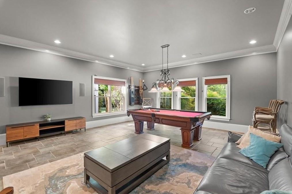 15205 White Columns Dr, Alpharetta GA  30004-8221 exterior