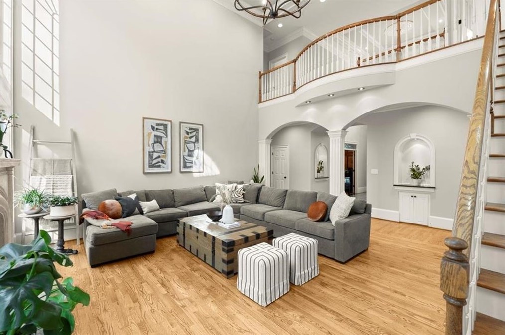 15205 White Columns Dr, Alpharetta GA  30004-8221 exterior