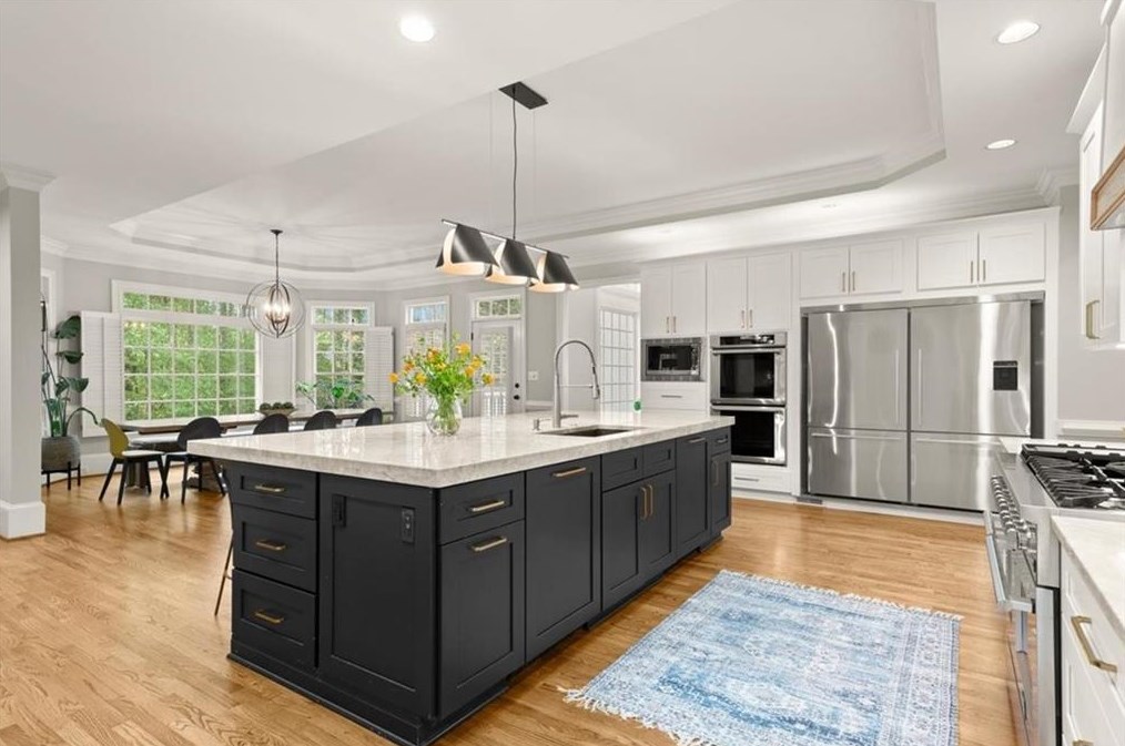 15205 White Columns Dr, Alpharetta GA  30004-8221 exterior