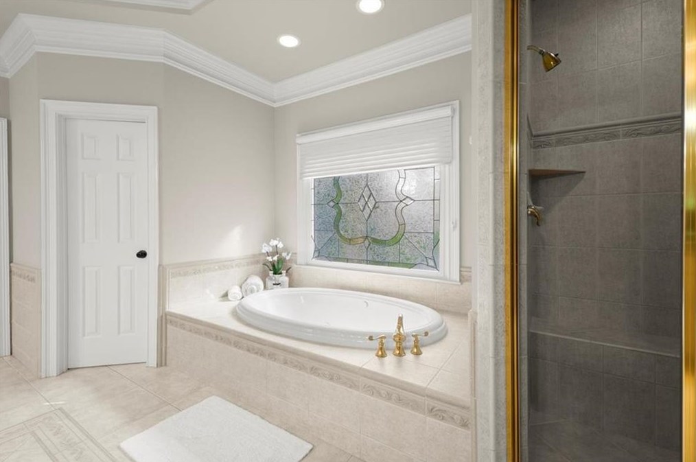 15205 White Columns Dr, Alpharetta GA  30004-8221 exterior