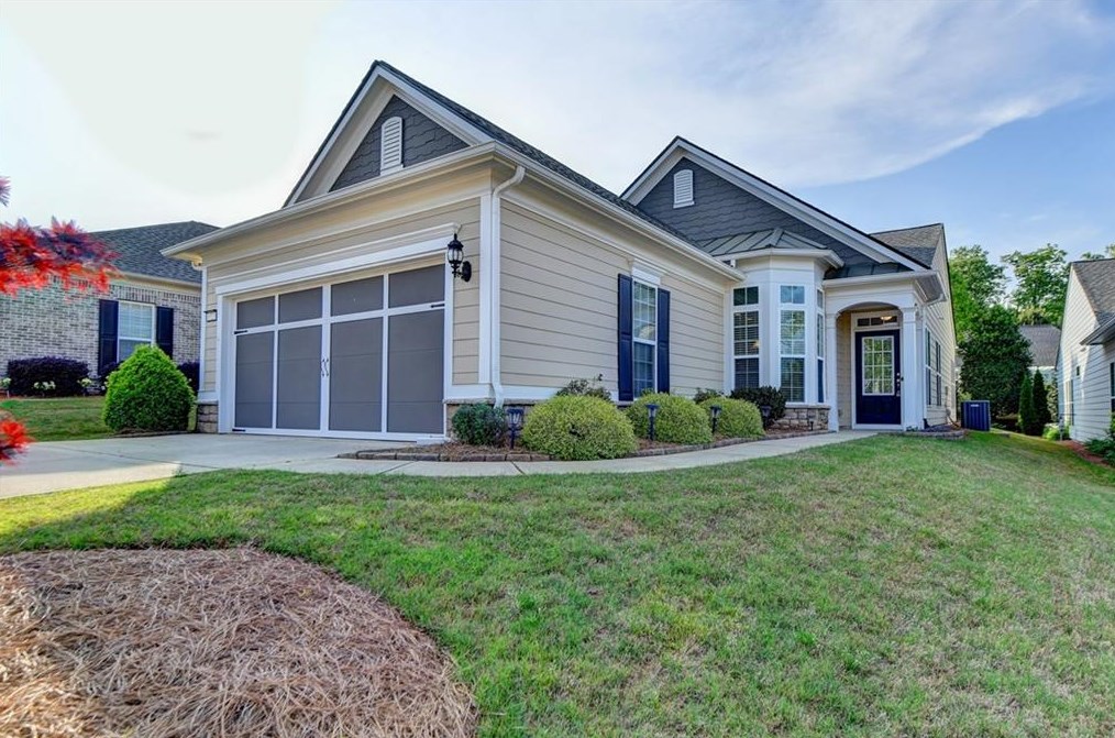 6523 Chestnut Walk, Hoschton, GA 30548-8269