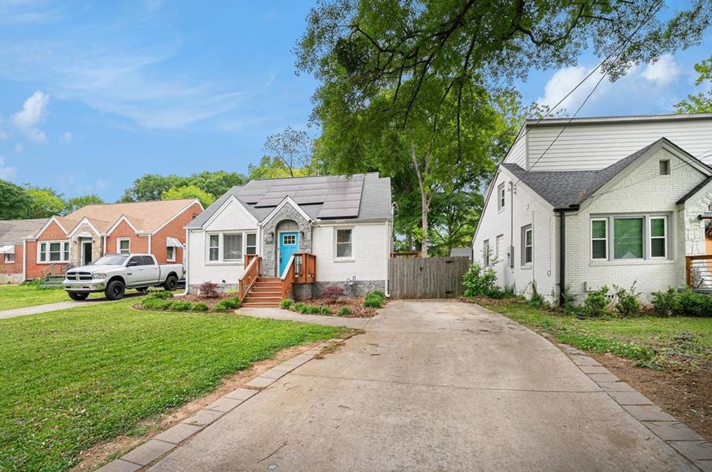 2592 Northview Ave, Decatur, GA 30032-4221