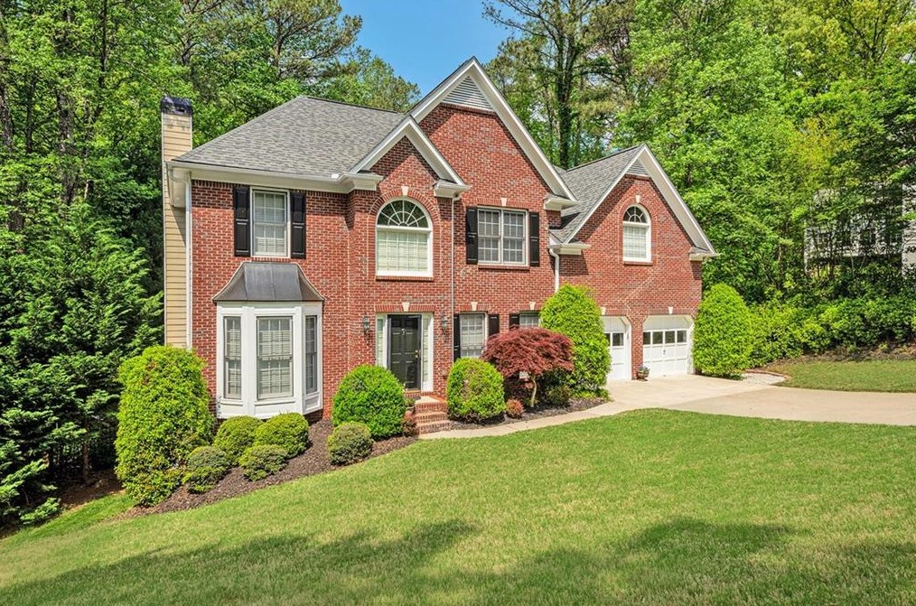 9135 Twelvestones Dr, Roswell, GA 30076