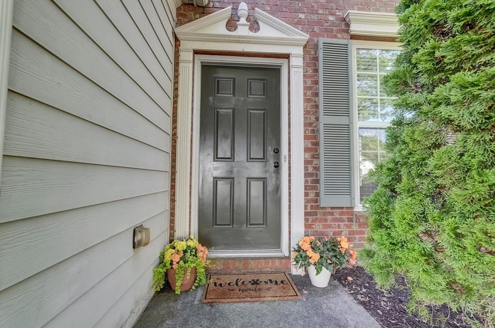 204 Cleavers Close, Holly Springs, GA 30188-7067