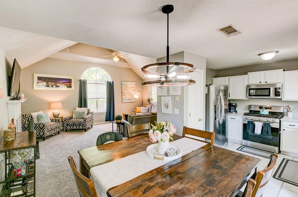 2818 Rambling Way, Lithonia GA  30058-5716 exterior
