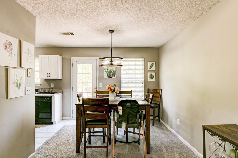 2818 Rambling Way, Lithonia GA  30058-5716 exterior