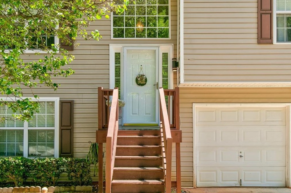 2818 Rambling Way, Lithonia GA  30058-5716 exterior