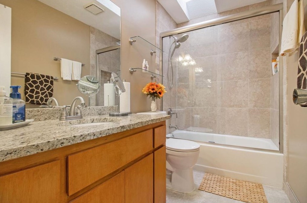 3883 Johnson Dr, Lithonia GA 30039-8446 exterior