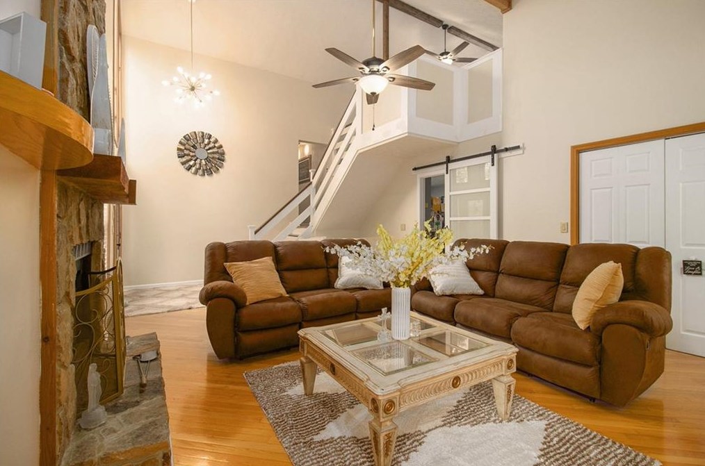 3883 Johnson Dr, Lithonia GA 30039-8446 exterior