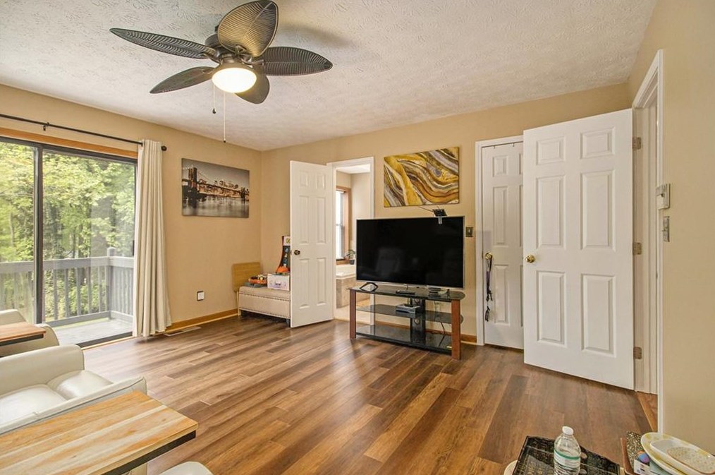 3883 Johnson Dr, Lithonia GA 30039-8446 exterior