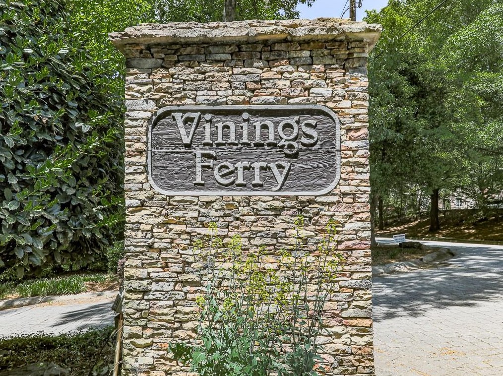 3028 Vinings Ferry Dr, Atlanta GA  30339-4314 exterior