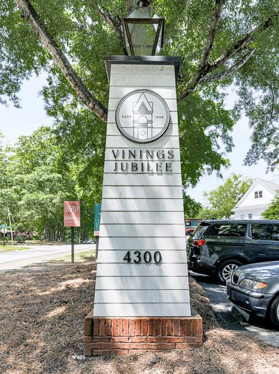 3028 Vinings Ferry Dr, Atlanta GA  30339-4314 exterior