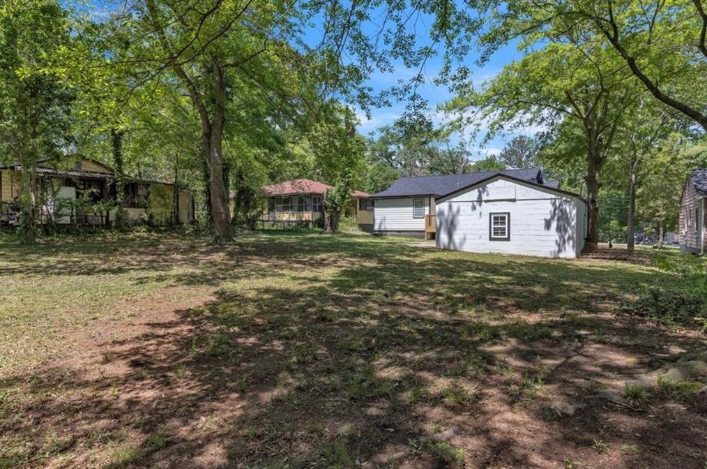 2484 Calvin Ave, Atlanta GA 30344-1001 exterior