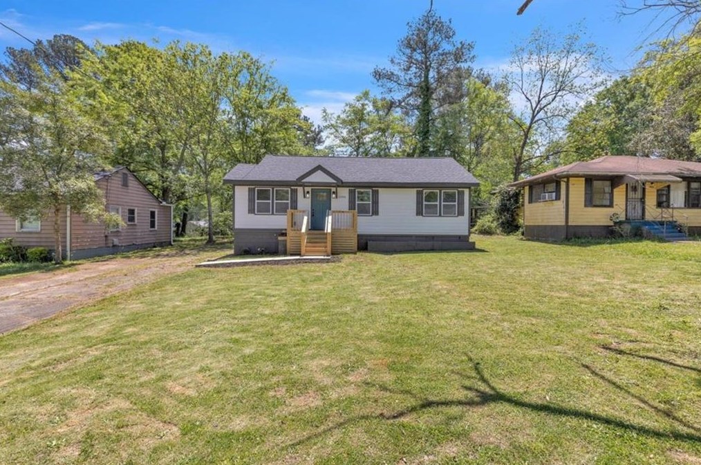 2484 Calvin Ave, Atlanta GA 30344-1001 exterior